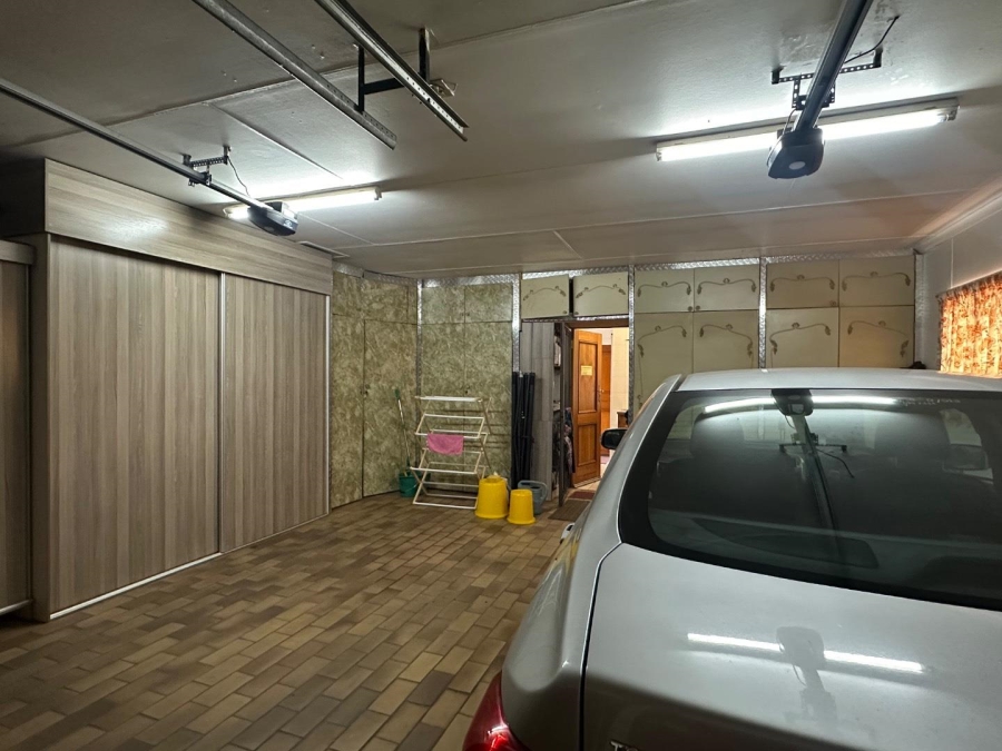 3 Bedroom Property for Sale in Laudium Gauteng