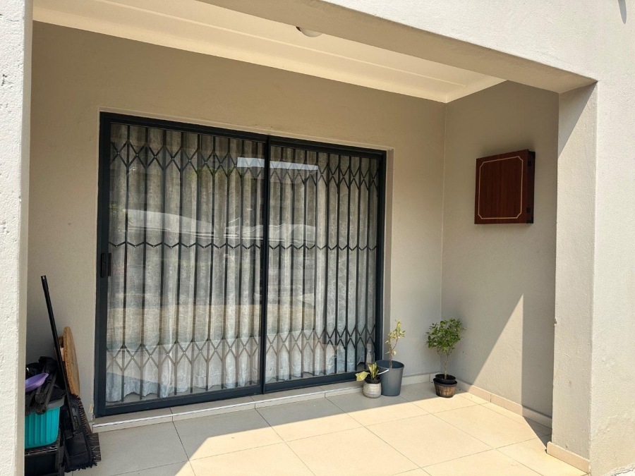 2 Bedroom Property for Sale in Erand Gardens Gauteng