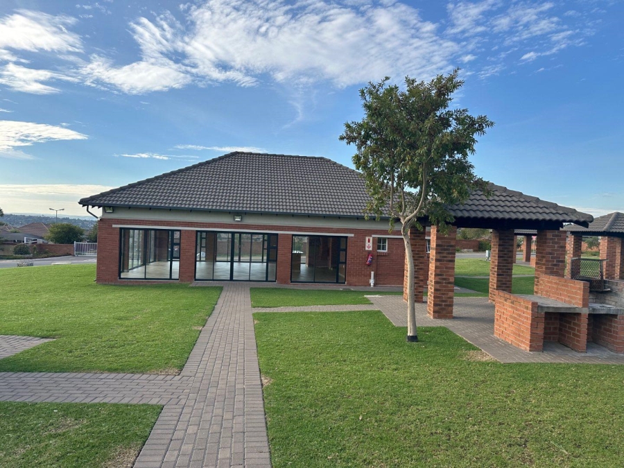 2 Bedroom Property for Sale in The Reeds Gauteng