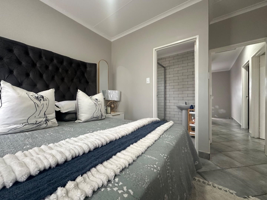 3 Bedroom Property for Sale in Kosmosdal Gauteng