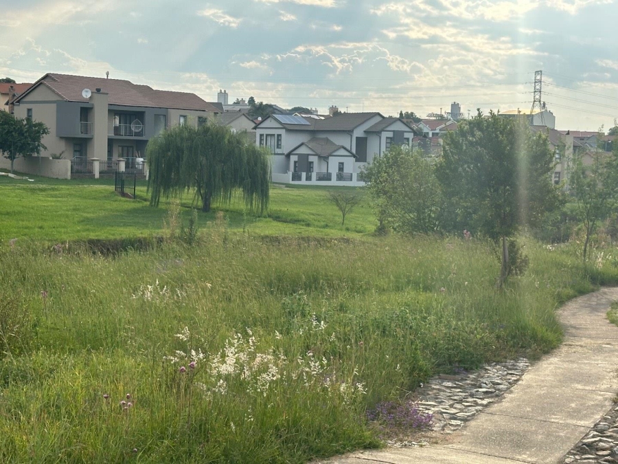 3 Bedroom Property for Sale in Kosmosdal Gauteng