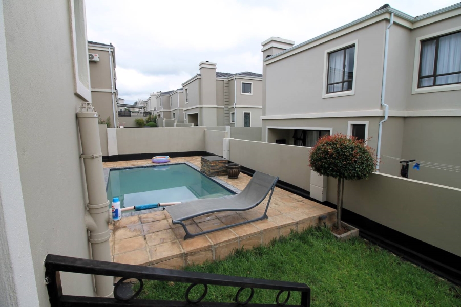 To Let 3 Bedroom Property for Rent in Craigavon Gauteng