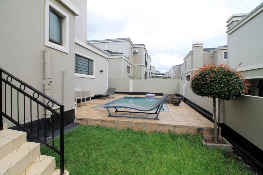 To Let 3 Bedroom Property for Rent in Craigavon Gauteng