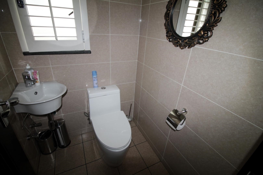 To Let 3 Bedroom Property for Rent in Craigavon Gauteng