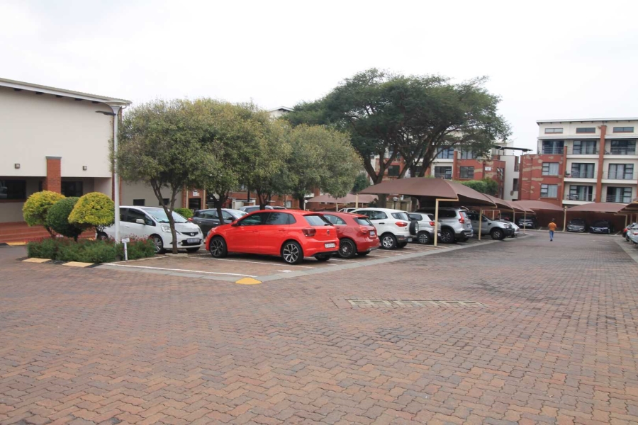 2 Bedroom Property for Sale in Greenstone Hill Gauteng