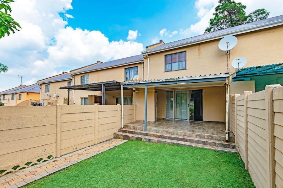 2 Bedroom Property for Sale in Lyndhurst Gauteng