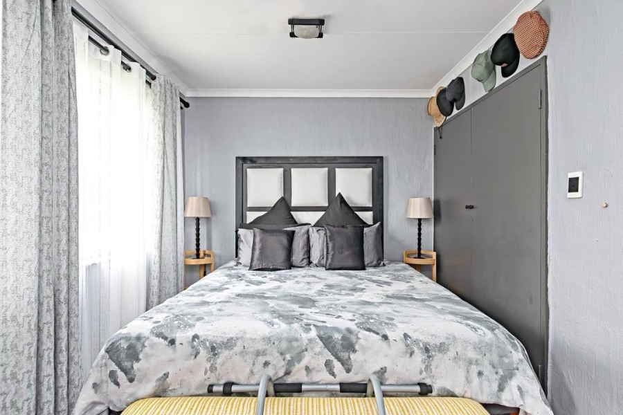 2 Bedroom Property for Sale in Lyndhurst Gauteng