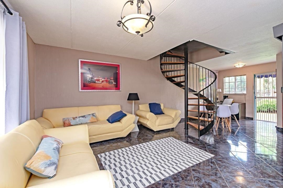 2 Bedroom Property for Sale in Lyndhurst Gauteng