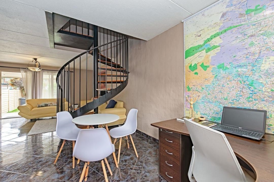 2 Bedroom Property for Sale in Lyndhurst Gauteng