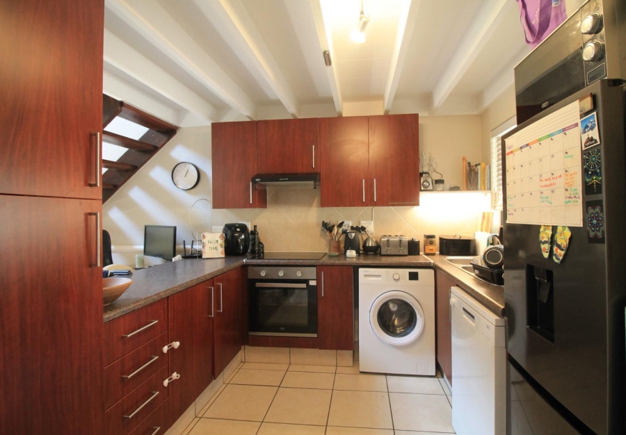 To Let 2 Bedroom Property for Rent in Lonehill Gauteng