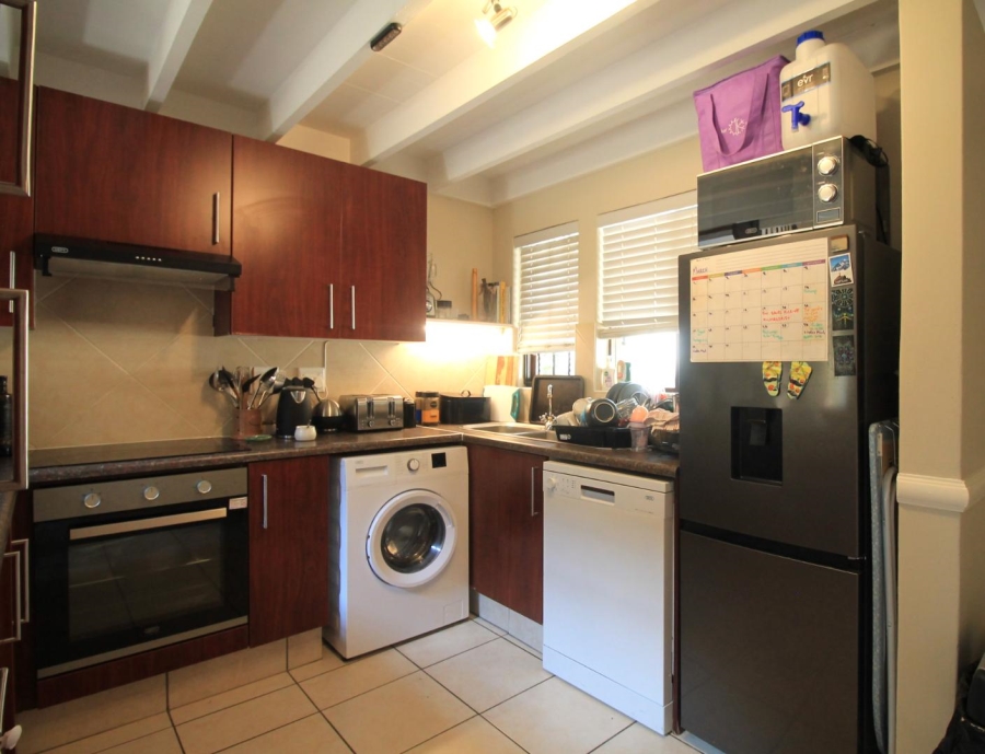 To Let 2 Bedroom Property for Rent in Lonehill Gauteng