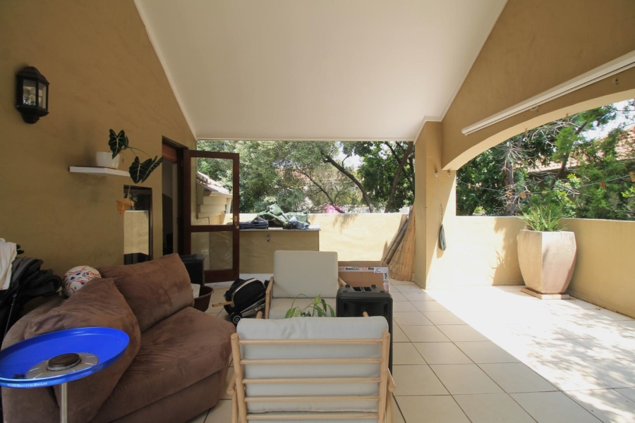 To Let 2 Bedroom Property for Rent in Lonehill Gauteng