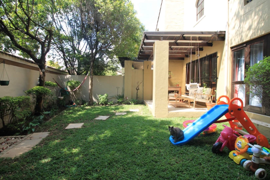 To Let 2 Bedroom Property for Rent in Lonehill Gauteng