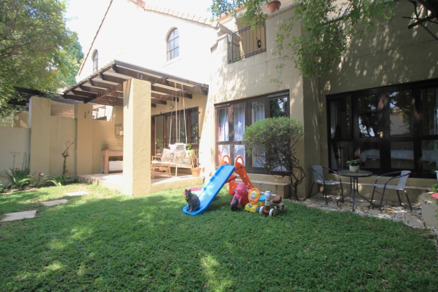To Let 2 Bedroom Property for Rent in Lonehill Gauteng