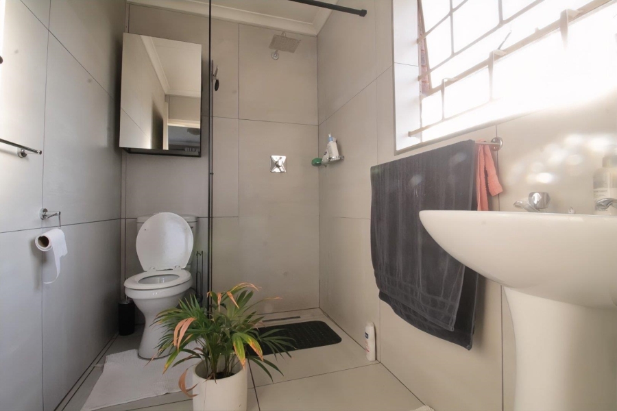 3 Bedroom Property for Sale in Clayville Gauteng