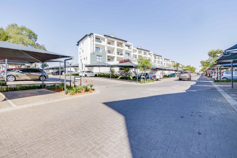 1 Bedroom Property for Sale in Modderfontein Gauteng