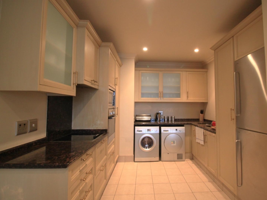 To Let 1 Bedroom Property for Rent in Sandown Gauteng