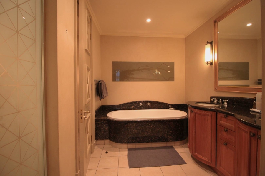 To Let 1 Bedroom Property for Rent in Sandown Gauteng