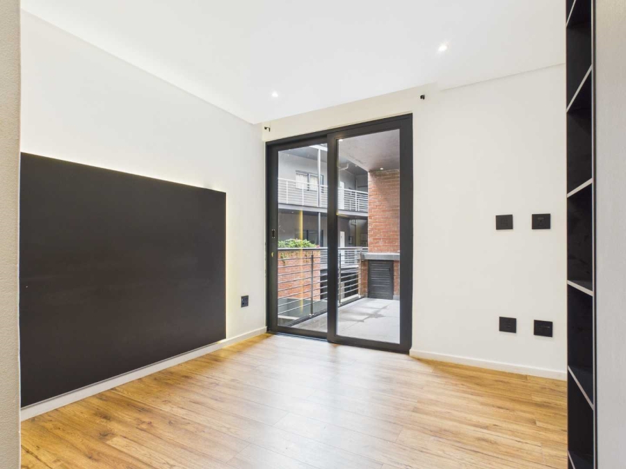 To Let 2 Bedroom Property for Rent in Broadacres Gauteng