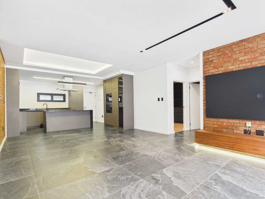 To Let 2 Bedroom Property for Rent in Broadacres Gauteng