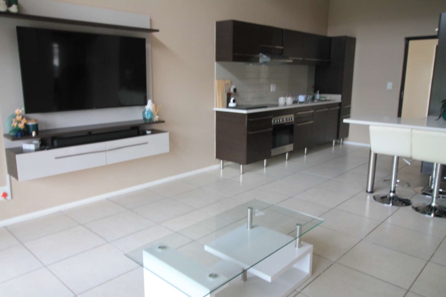 2 Bedroom Property for Sale in Greenstone Hill Gauteng