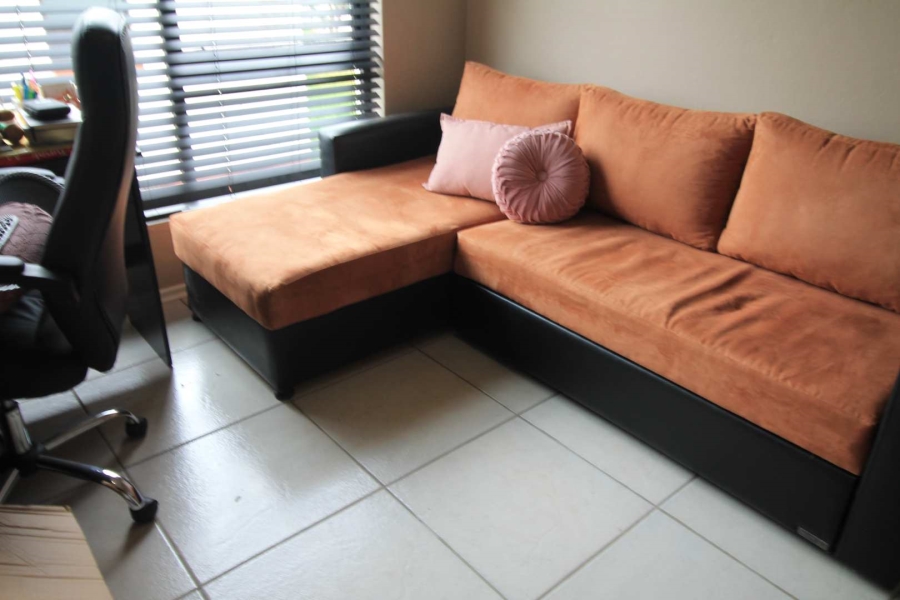 2 Bedroom Property for Sale in Greenstone Hill Gauteng