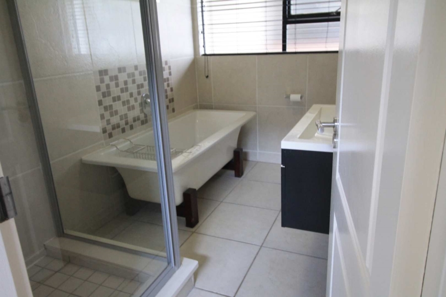 2 Bedroom Property for Sale in Greenstone Hill Gauteng