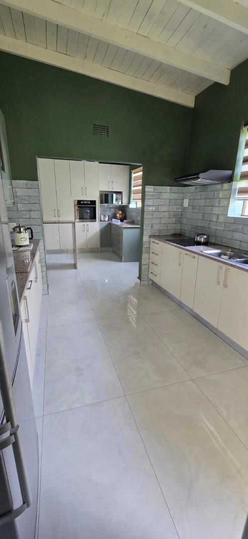 To Let 3 Bedroom Property for Rent in Lombardy East Gauteng