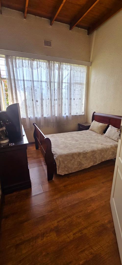 To Let 3 Bedroom Property for Rent in Lombardy East Gauteng