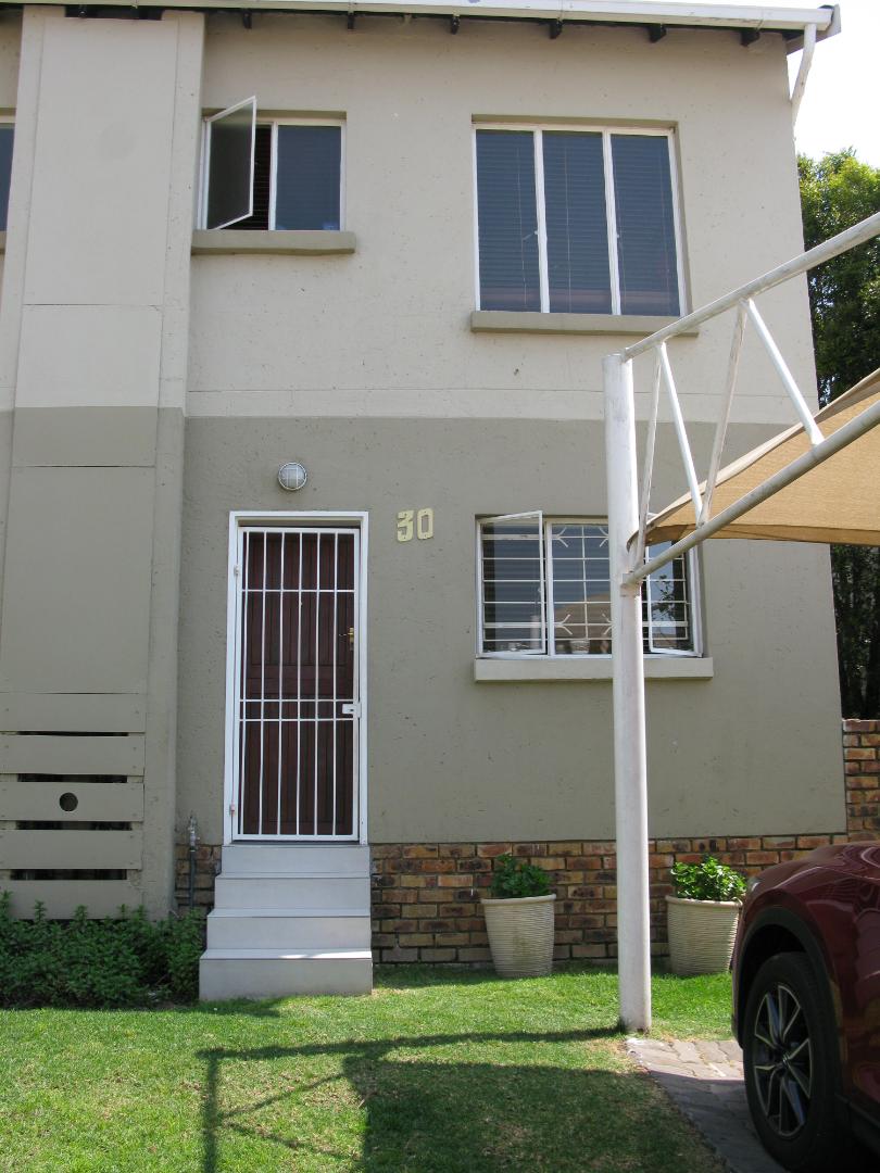 To Let 2 Bedroom Property for Rent in Noordhang Gauteng