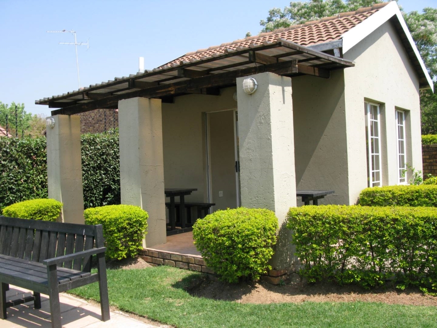 To Let 2 Bedroom Property for Rent in Noordhang Gauteng