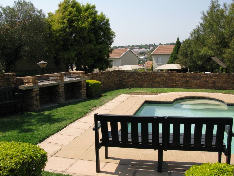To Let 2 Bedroom Property for Rent in Noordhang Gauteng