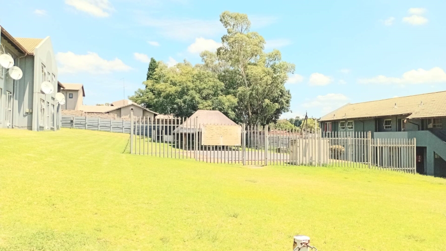 2 Bedroom Property for Sale in Bramley View Gauteng