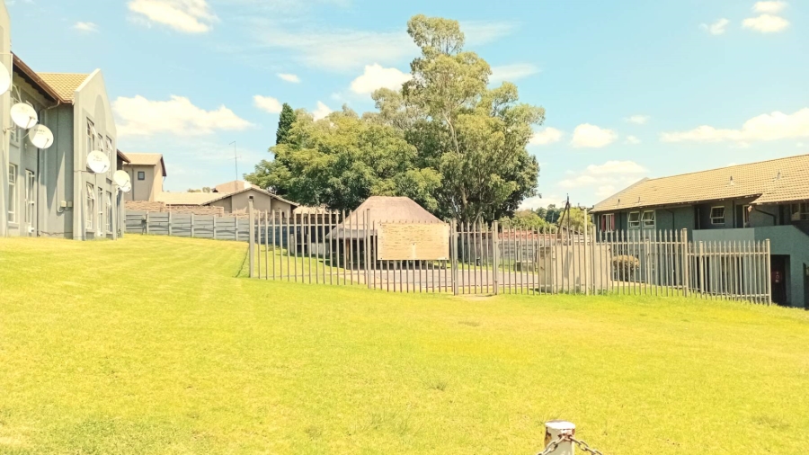 2 Bedroom Property for Sale in Bramley View Gauteng