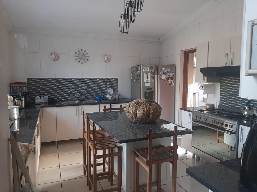 3 Bedroom Property for Sale in Lombardy East Gauteng