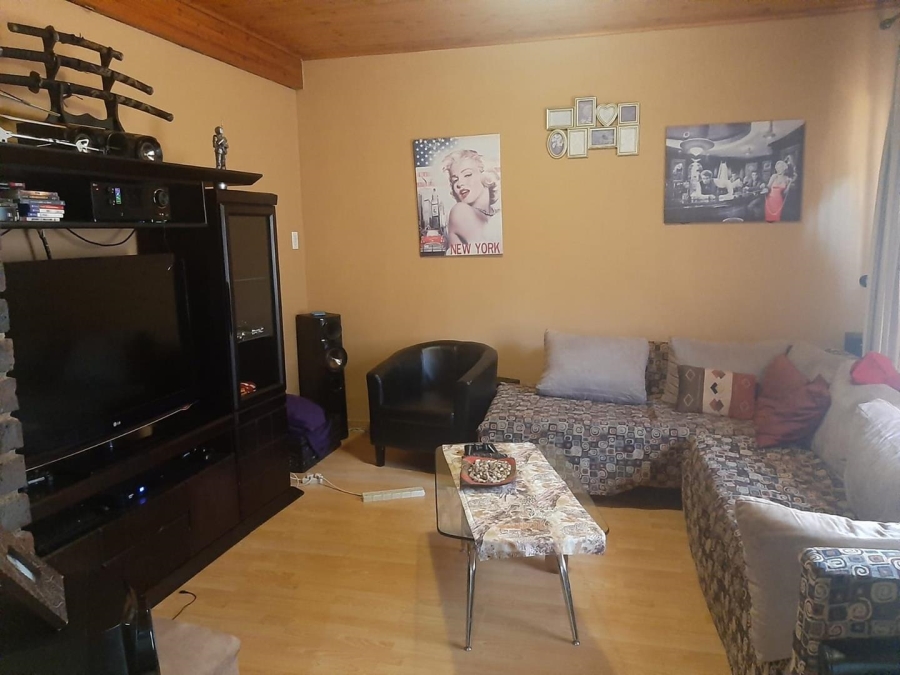 3 Bedroom Property for Sale in Lombardy East Gauteng