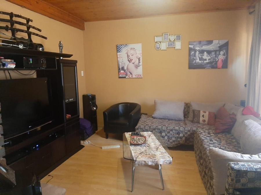 3 Bedroom Property for Sale in Lombardy East Gauteng