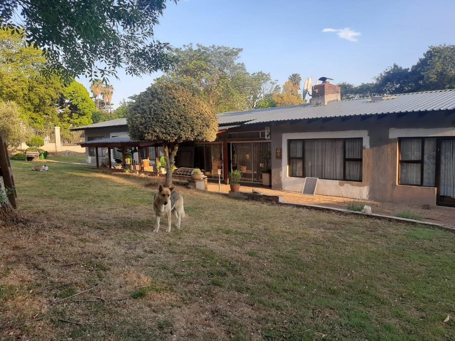 3 Bedroom Property for Sale in Lombardy East Gauteng