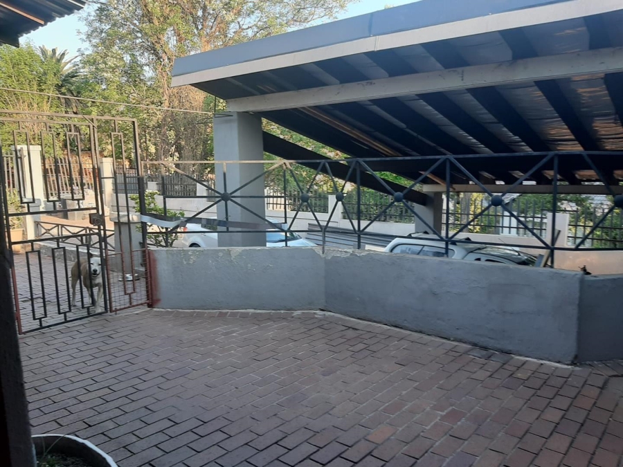 3 Bedroom Property for Sale in Lombardy East Gauteng