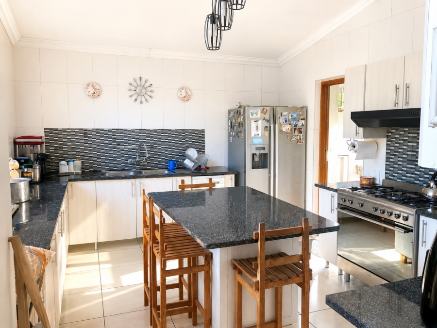 3 Bedroom Property for Sale in Lombardy East Gauteng