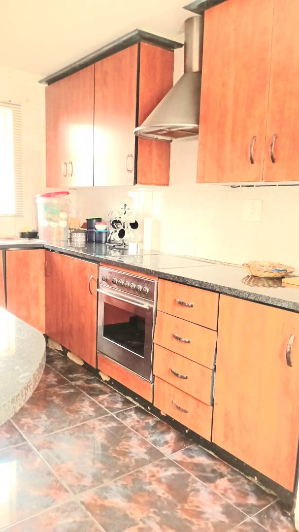 3 Bedroom Property for Sale in Corlett Gardens Gauteng