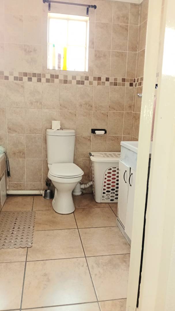 3 Bedroom Property for Sale in Corlett Gardens Gauteng