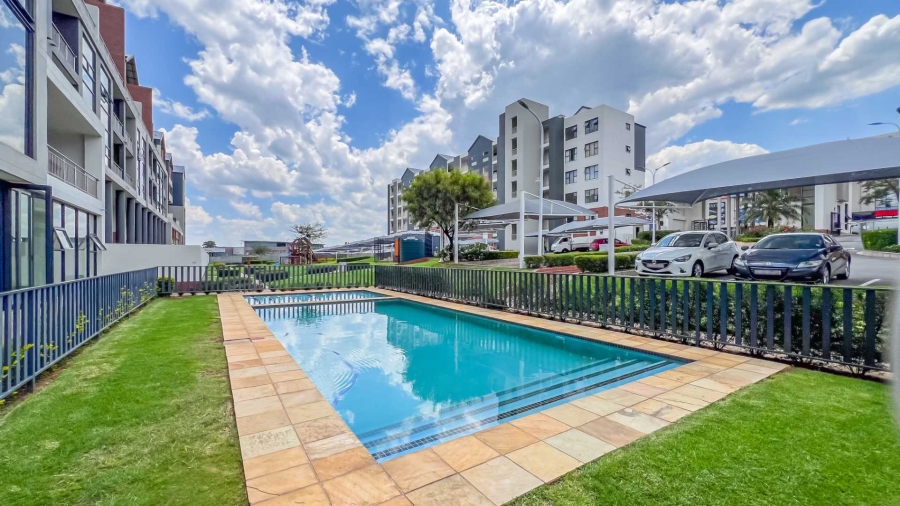 2 Bedroom Property for Sale in Greenstone Hill Gauteng