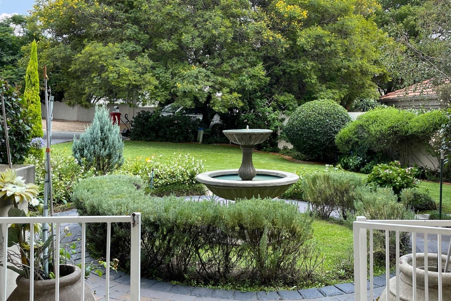 To Let 4 Bedroom Property for Rent in Dainfern Golf Estate Gauteng