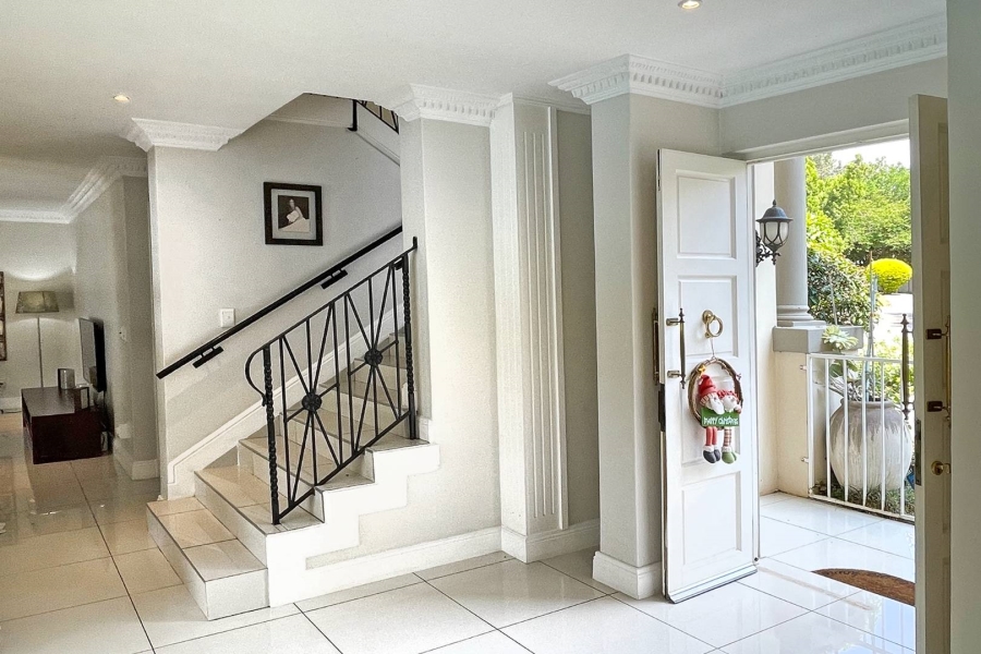 To Let 4 Bedroom Property for Rent in Dainfern Golf Estate Gauteng