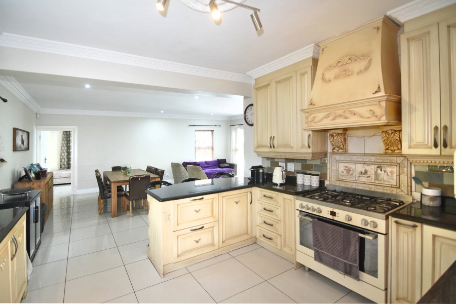 To Let 4 Bedroom Property for Rent in Dainfern Golf Estate Gauteng