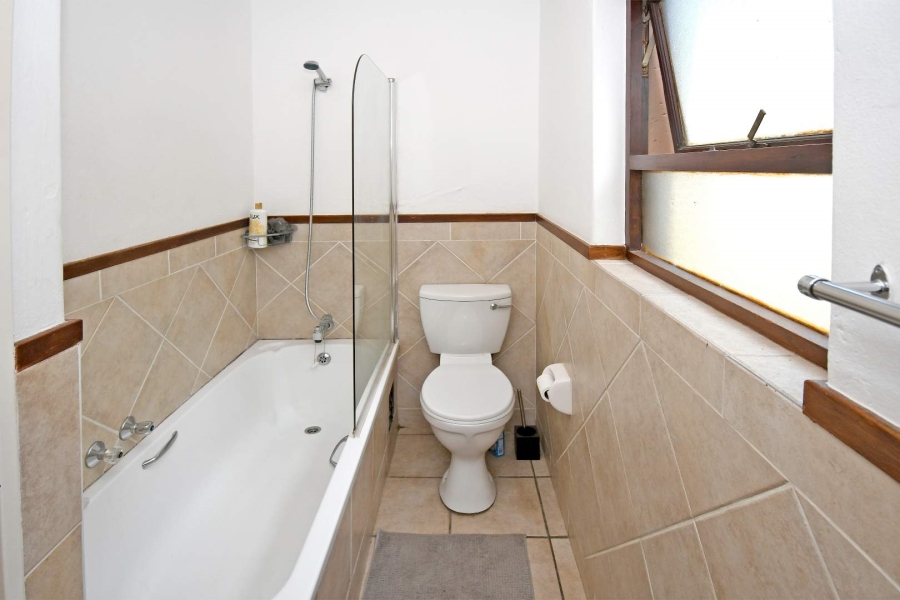 1 Bedroom Property for Sale in Lonehill Gauteng