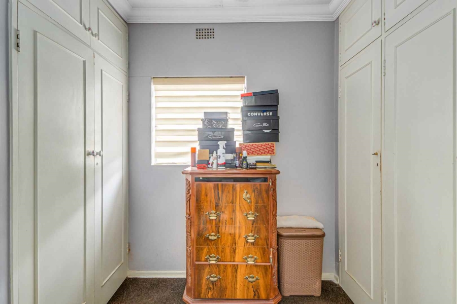 6 Bedroom Property for Sale in Kew Gauteng