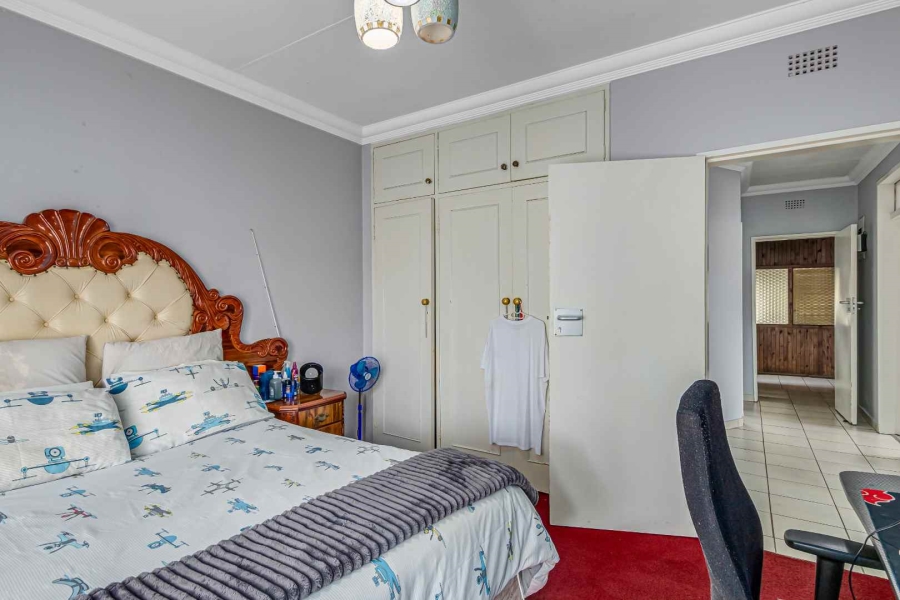 6 Bedroom Property for Sale in Kew Gauteng