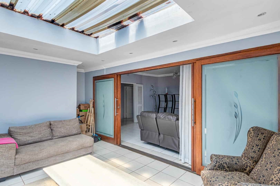 6 Bedroom Property for Sale in Kew Gauteng